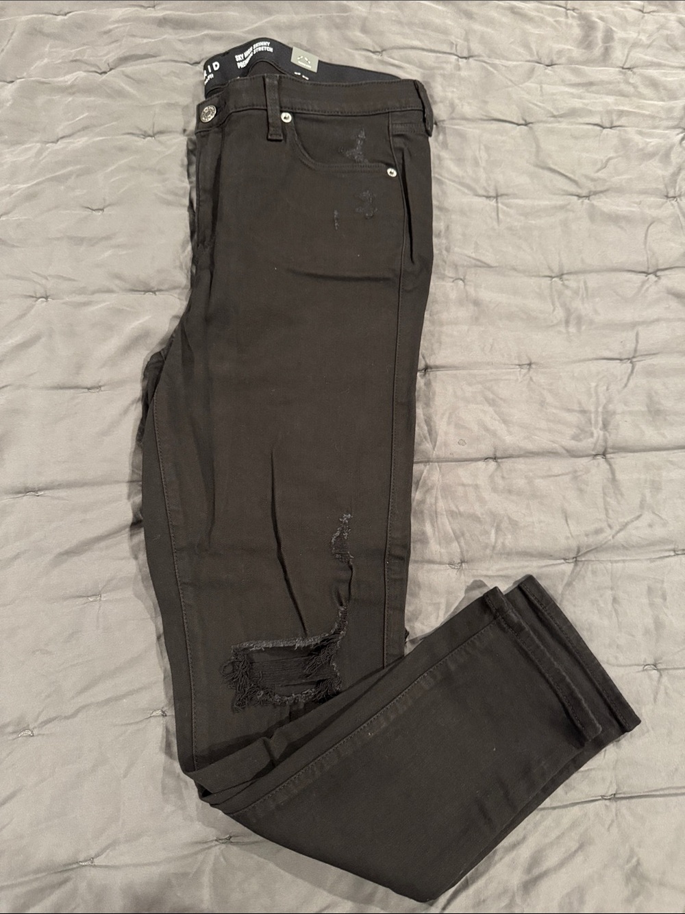 torrid Black Skinny Distressed Women's Jeans NWT 14